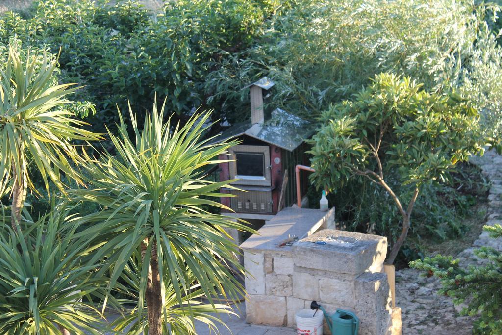 La Casa Del Nonno Bed & Breakfast Alberobello Exterior photo